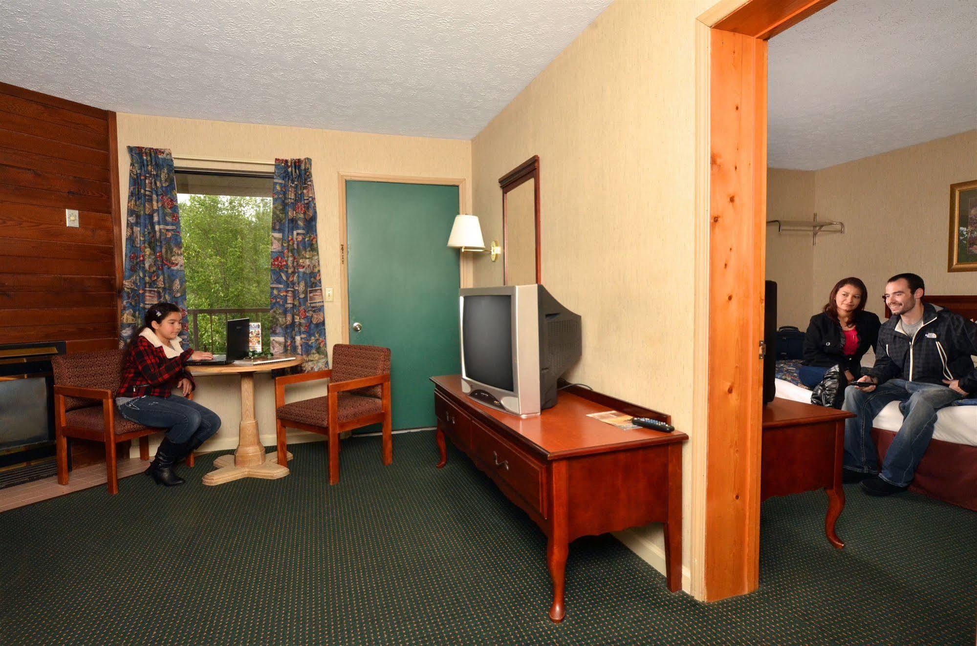 Creekstone Inn Pigeon Forge Eksteriør billede